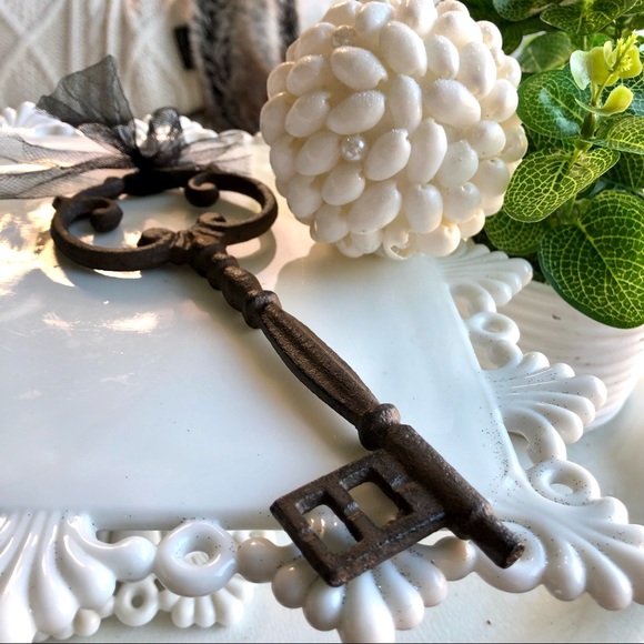 NWT Key to my heart…Large Wrought Iron Rustic Key - Picture 2 of 6
